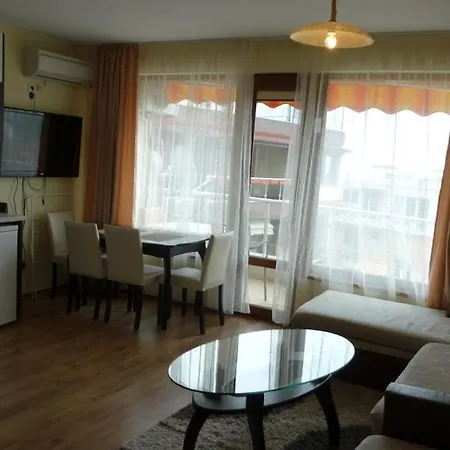 Sunny Sands Apartmán *