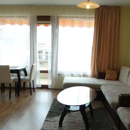 Sunny Sands Апартаменты