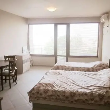 Sunny Sands Апартаменты *