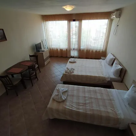 Sunny Sands Апартаменты *