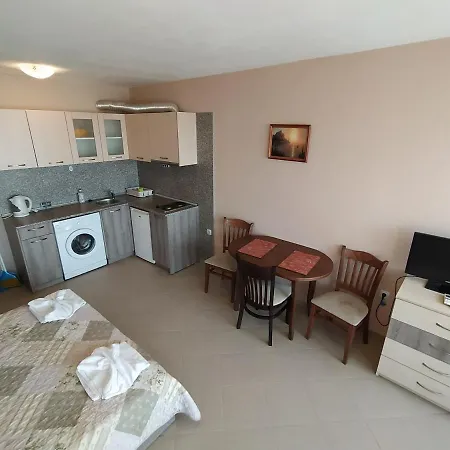 Sunny Sands 아파트 *